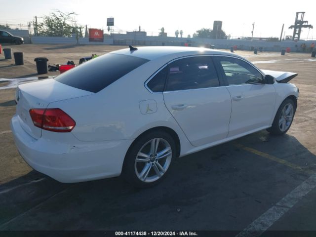1VWBT7A39EC067040 Volkswagen Passat 1.8t Se