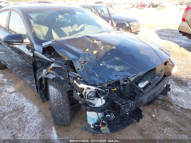 KMHLM4AG9PU519986 Hyundai ELANTRA SEL