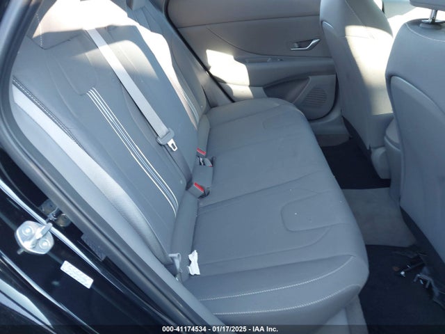 KMHLM4AG9PU519986 Hyundai ELANTRA SEL