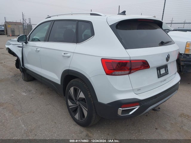 3VVVX7B27RM123198 Volkswagen Taos 1.5t Se