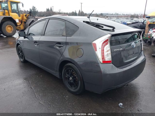 2013 TOYOTA PRIUS JTDKN3DU7D1719495 Photo 2