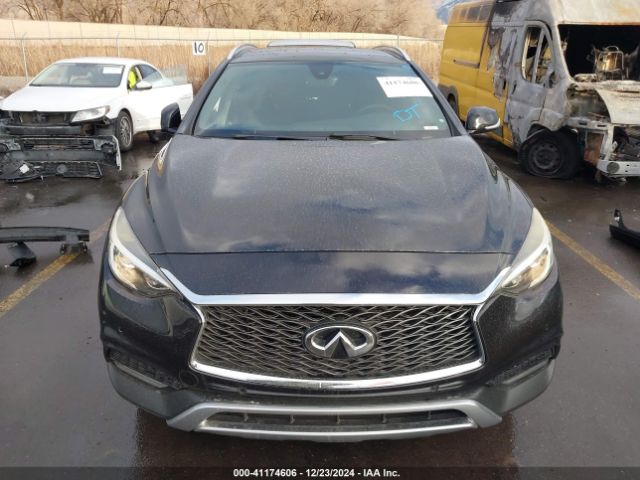 SJKCH5CR8JA044432 Infiniti Qx30 Premium