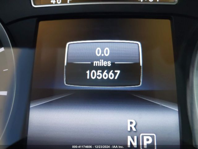 SJKCH5CR8JA044432 Infiniti Qx30 Premium