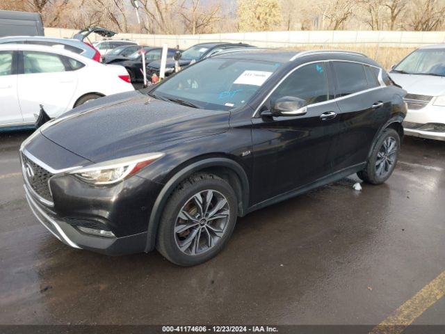 SJKCH5CR8JA044432 Infiniti Qx30 Premium