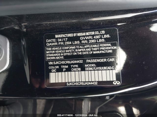 SJKCH5CR8JA044432 Infiniti Qx30 Premium