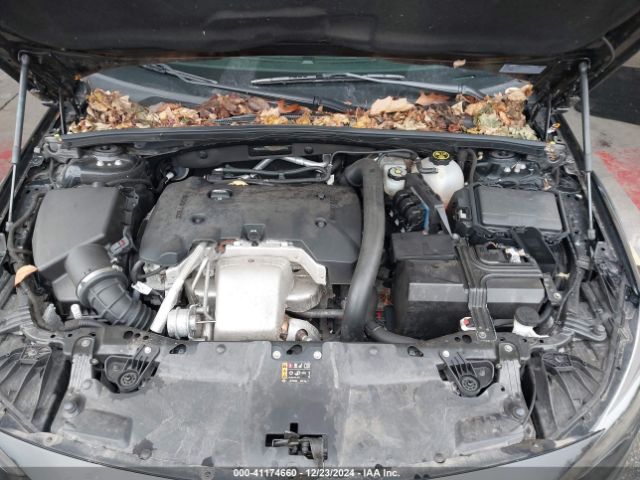 W04GV8SX6J1149477 Buick Regal Tourx Essence