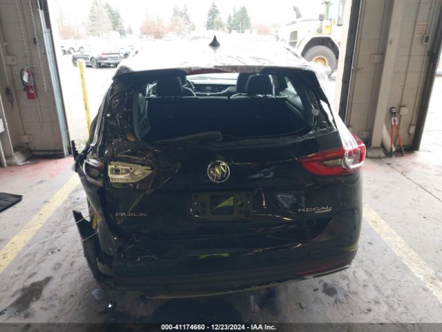 W04GV8SX6J1149477 Buick Regal Tourx Essence
