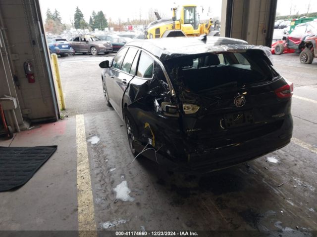 W04GV8SX6J1149477 Buick Regal Tourx Essence