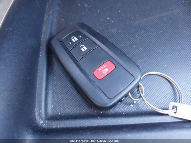 JTDKAMFU4N3171010 Toyota Prius L