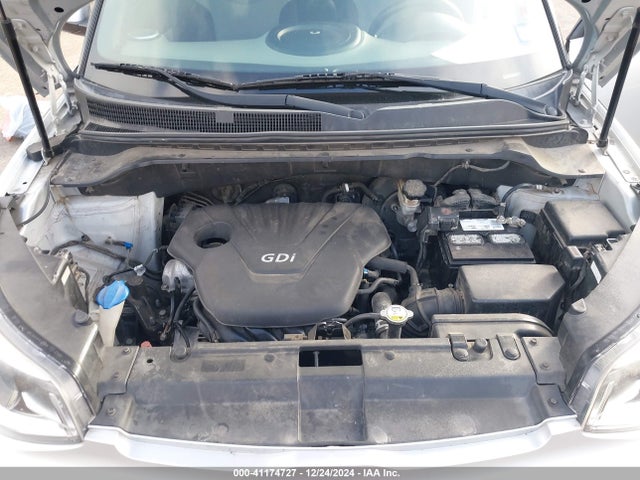 KIA Soul 2016 KNDJN2A27G7858455 Image 10