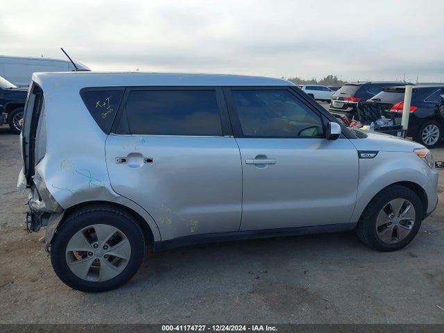 KIA Soul 2016 KNDJN2A27G7858455 Image 13