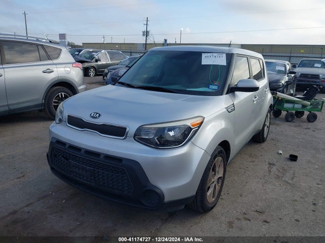 KIA Soul 2016 KNDJN2A27G7858455 Image 2