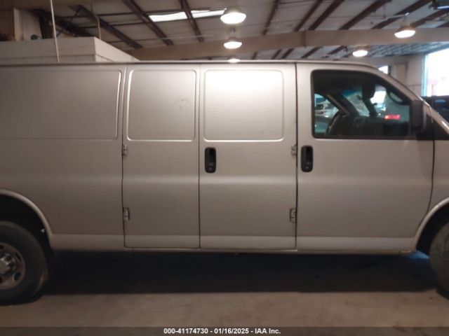 1GCZGUCGXF1144676 Chevrolet Express 3500 Work Van