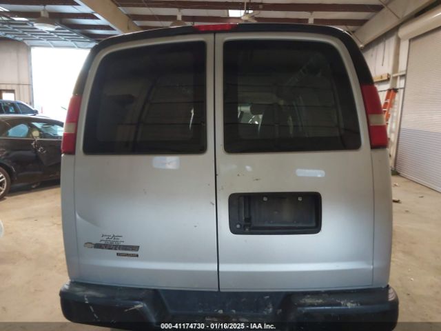 1GCZGUCGXF1144676 Chevrolet Express 3500 Work Van