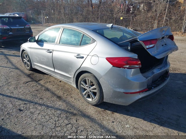 5NPD84LF4HH008893 Hyundai ELANTRA SE