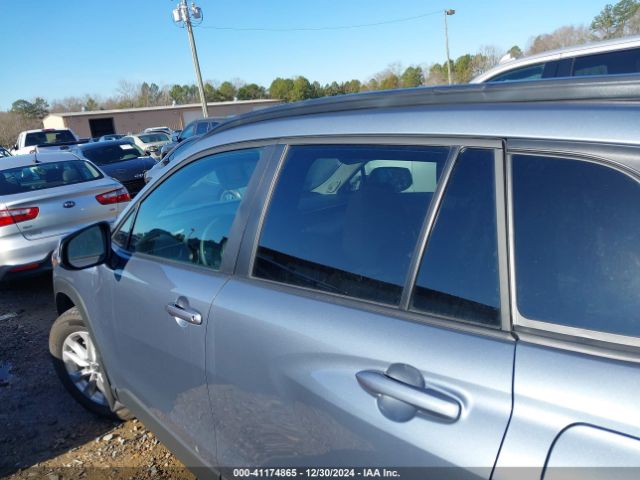7MUBAAAG9RV104784 Toyota Corolla Cross Le