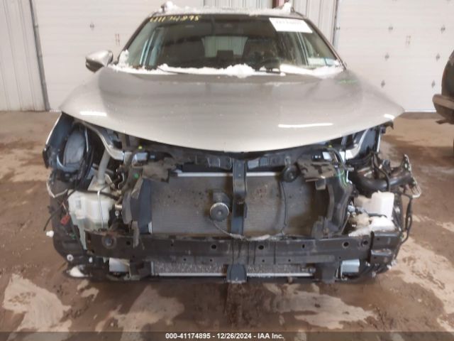 JTMRFREV8JD244360 Toyota Rav4 Adventure/xle
