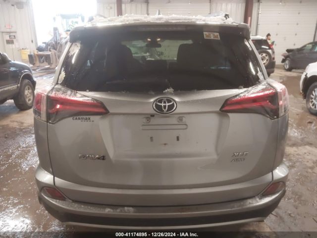 JTMRFREV8JD244360 Toyota Rav4 Adventure/xle