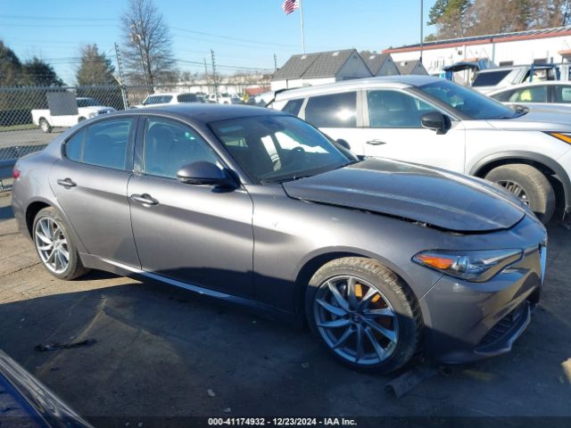 ZARFAMBN0P7670825 Alfa Romeo Giulia Ti Rwd