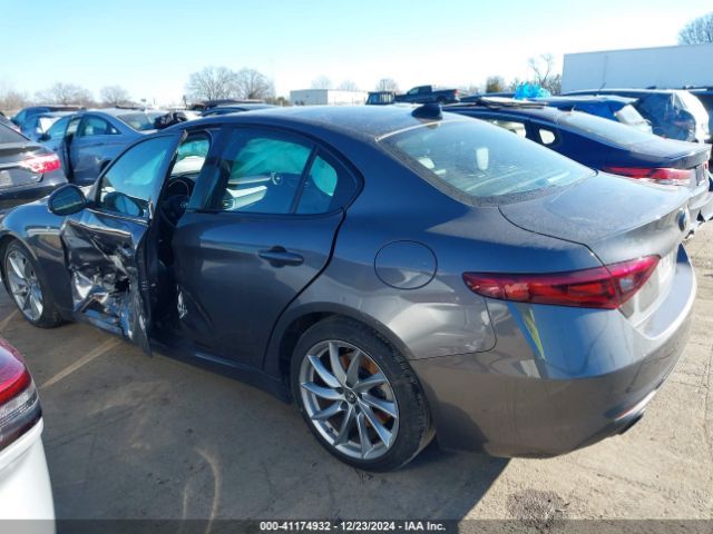ZARFAMBN0P7670825 Alfa Romeo Giulia Ti Rwd
