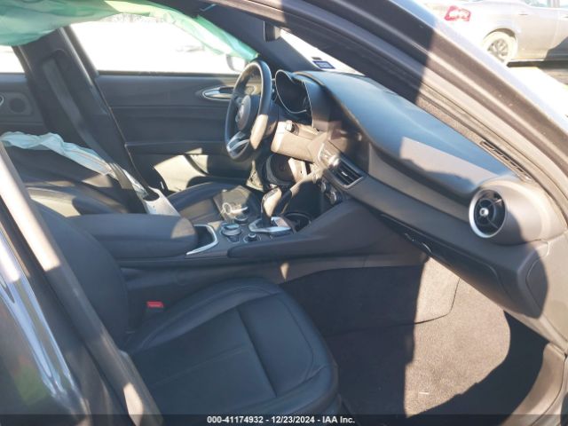 ZARFAMBN0P7670825 Alfa Romeo Giulia Ti Rwd