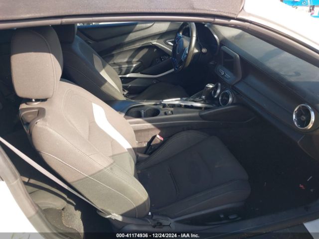 1G1FB3DS8K0117600 Chevrolet Camaro 1lt