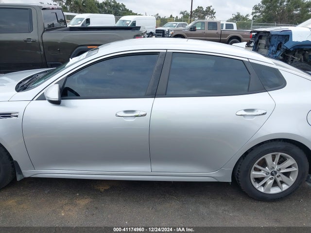 KIA Optima Lx 2017 5XXGT4L37HG160650 Image 14