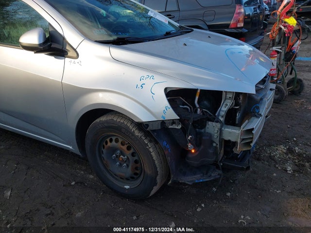 Chevrolet Sonic Ls Auto 2014 1G1JA5SH9E4168035 Image 14