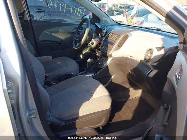 Chevrolet Sonic Ls Auto 2014 1G1JA5SH9E4168035 Image 5