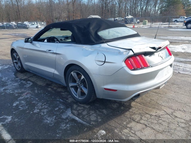 Ford Mustang V6 2015 1FATP8EM2F5389955 Image 3
