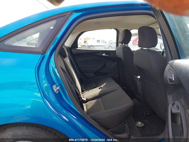 Ford FOCUS SE 2015 1FADP3F23FL240132 Image 8