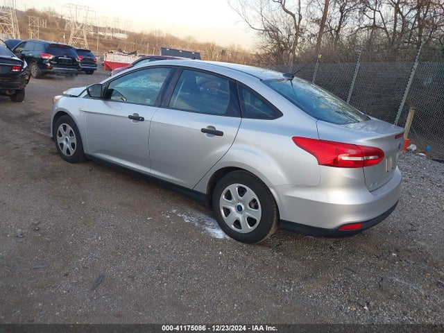 1FADP3E2XJL208126 Ford FOCUS S