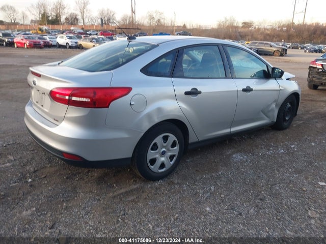 1FADP3E2XJL208126 Ford FOCUS S
