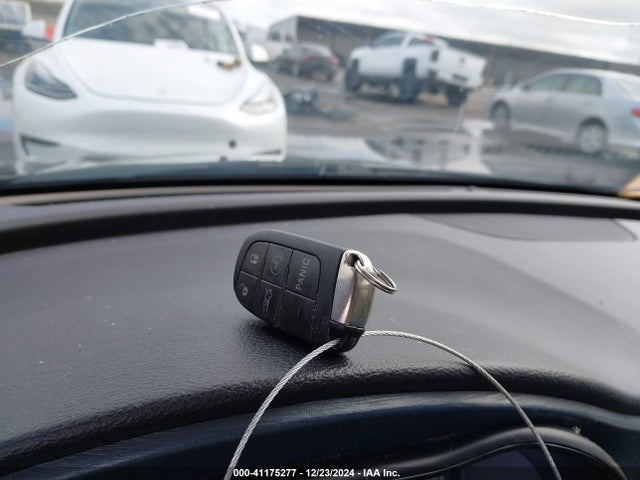 Chrysler 200 S 2015 1C3CCCBG2FN710792 Image 11