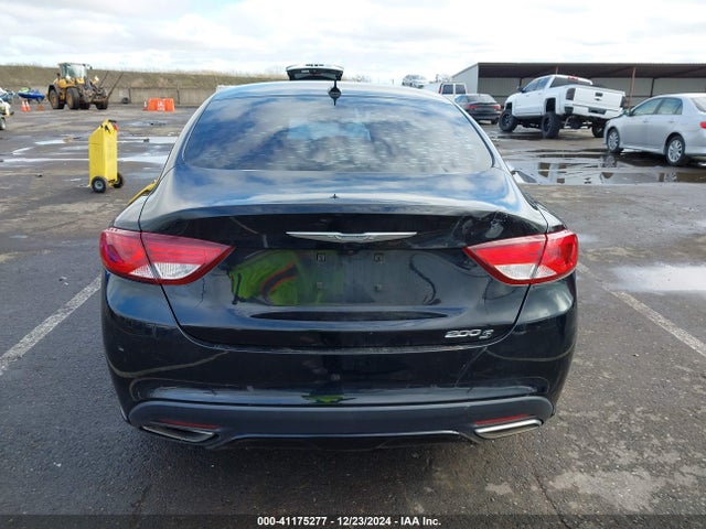 1C3CCCBG2FN710792 Chrysler 200 S