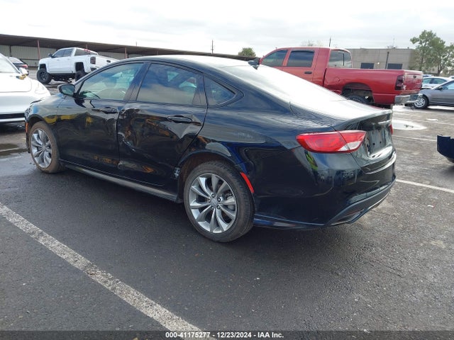 Chrysler 200 S 2015 1C3CCCBG2FN710792 Image 3