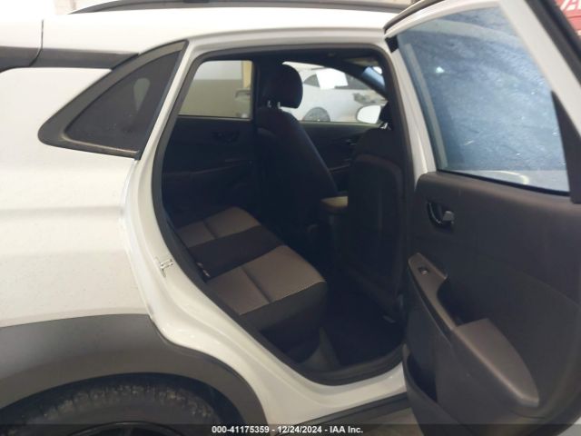 KM8K63A51MU673912 Hyundai Kona Night
