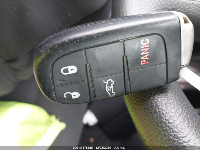 1C3CCCAB0GN108870 Chrysler 200 Limited