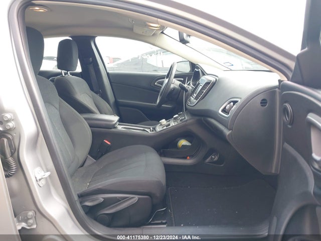 1C3CCCAB0GN108870 Chrysler 200 Limited