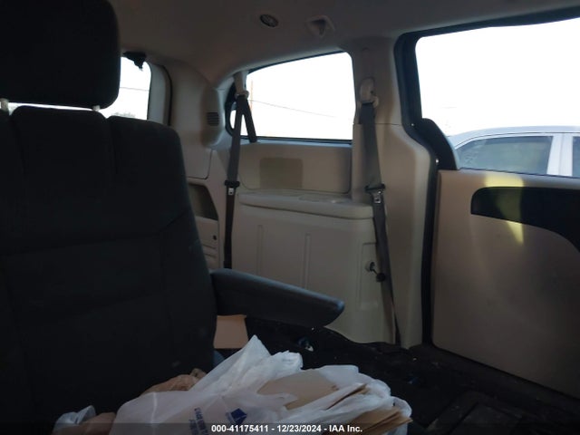 2C4RDGBGXFR624241 Dodge Grand Caravan Se