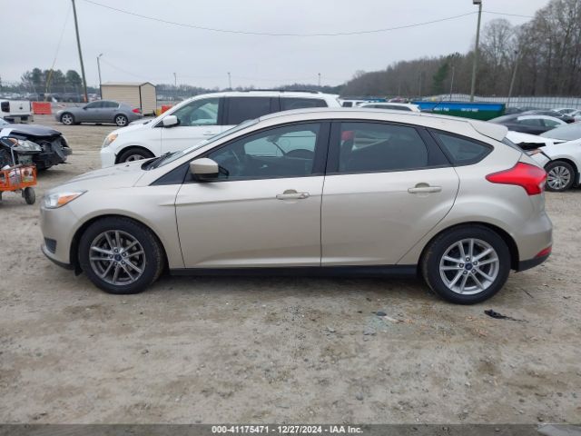 1FADP3K2XJL319053 Ford FOCUS SE