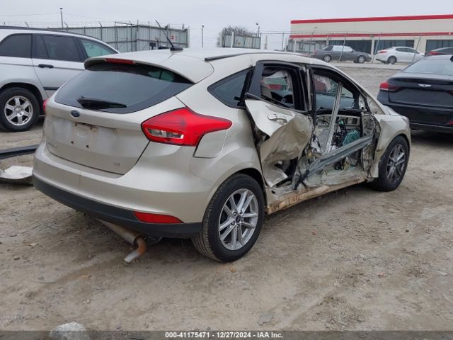 1FADP3K2XJL319053 Ford FOCUS SE