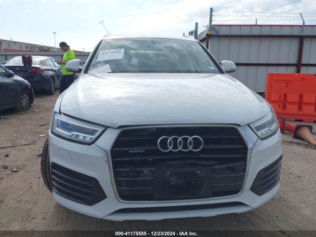 WA1JCCFS6JR001733 Audi Q3 2.0t Premium/2.0t Sport Premium