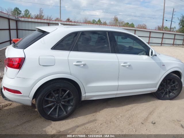 WA1JCCFS6JR001733 Audi Q3 2.0t Premium/2.0t Sport Premium