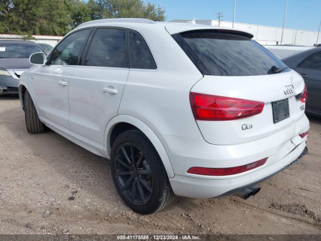 WA1JCCFS6JR001733 Audi Q3 2.0t Premium/2.0t Sport Premium