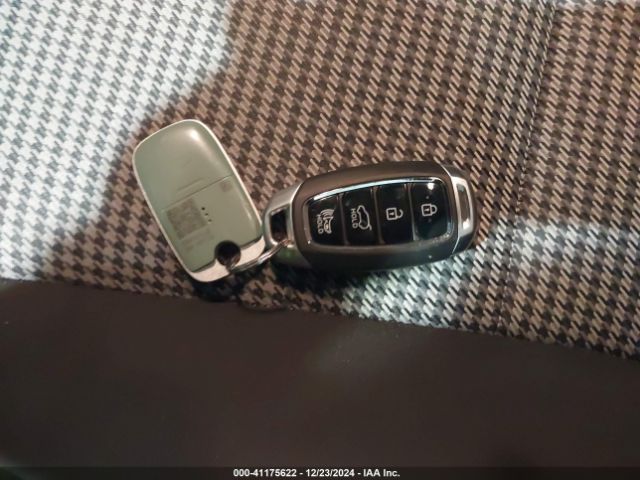 KM8K6CAAXJU085354 Hyundai Kona Sel