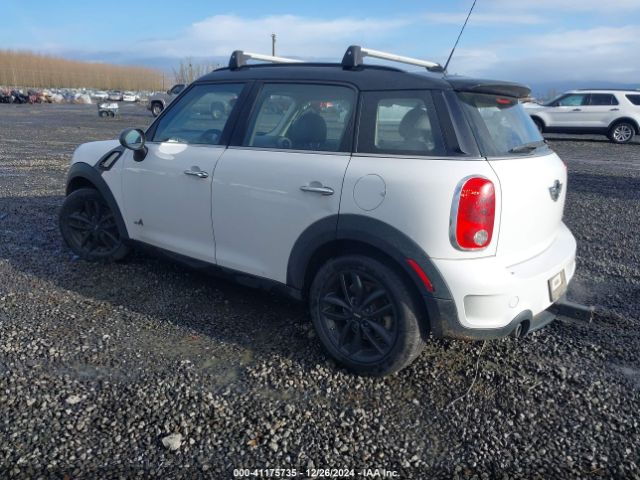 2012 MINI COOPER S COUNTRYMAN WMWZC5C57CWL64143 Photo 2