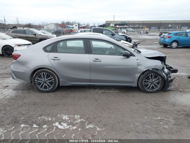 3KPF54AD4PE673363 KIA Forte Gt-line