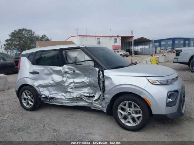 KNDJ23AU3M7778436 KIA SOUL S