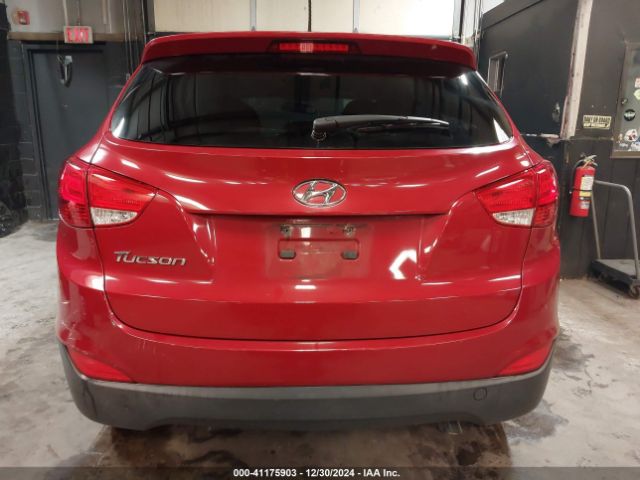 KM8JT3AF3FU954335 Hyundai TUCSON GLS